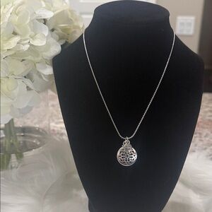 💐🆕 Brighton Ferrara Petite Dual Pendant Necklace NWT